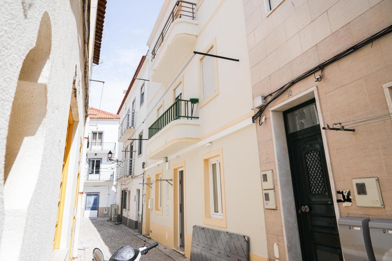 Nazare One Bedroom, 2 Mins From The Beach Eksteriør bilde